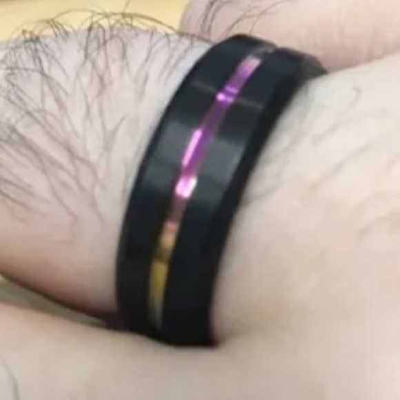 New Mens Black Ring with Rainbow Accent - Picture 3 of 3